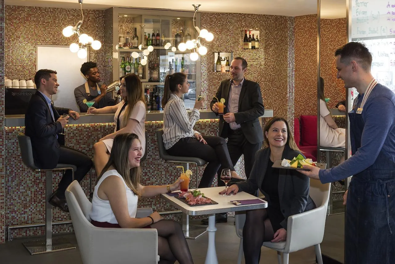 Mercure Vaugirard Porte De Versailles Hotel 4*
