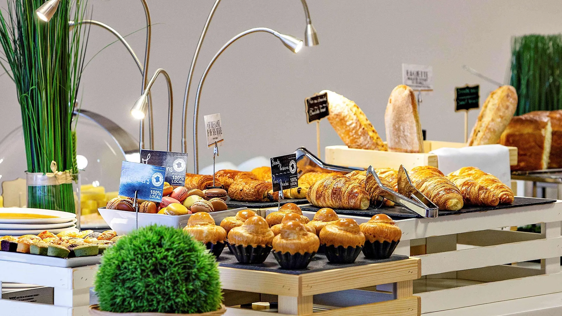 Mercure Vaugirard Porte De Versailles Hotel Paris