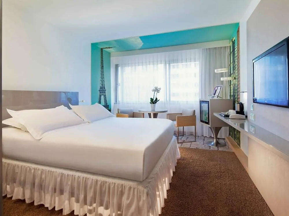 Mercure Vaugirard Porte De Versailles Paris